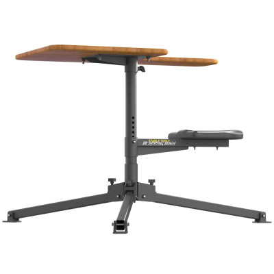 Konstrukce, otočná o 360 stupňů, rozšiřuje palebné pole, aniž by bylo nutné měnit polohu střeleckého stolu.