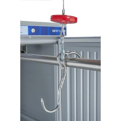 Systém umožňující snadné zavěšení těžkých úlovků do chladících skříní Landig vlastními silami za využití navijáku nebo kladkostr